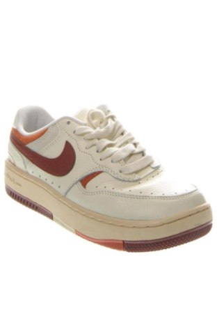Дамски обувки Nike, Размер 37, Цвят Многоцветен, Цена 84,00 €