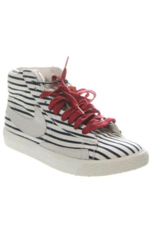Dámske topánky  Nike, Veľkosť 38, Farba Viacfarebná, Cena  107,95 €