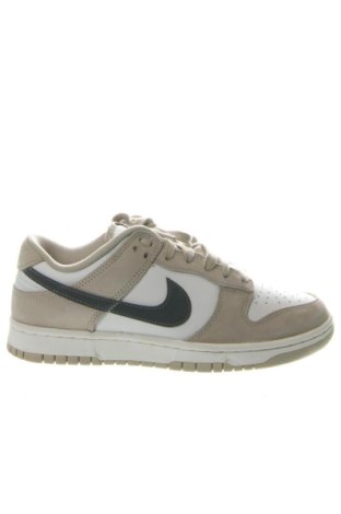 Дамски обувки Nike, Размер 40, Цвят Многоцветен, Цена 104,81 €
