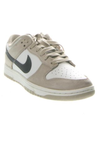 Дамски обувки Nike, Размер 40, Цвят Многоцветен, Цена 104,81 €