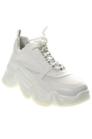 Дамски обувки Steve Madden, Размер 39, Цвят Бял, Цена 104,81 €