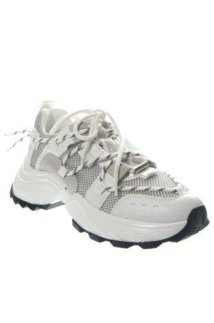 Дамски обувки Steve Madden, Размер 41, Цвят Бял, Цена 104,81 €