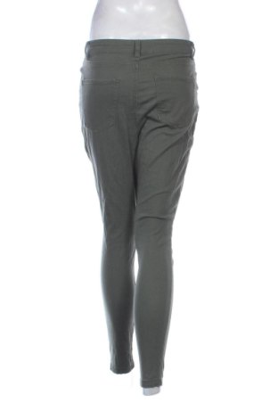 Damenhose Beloved, Größe M, Farbe Grün, Preis 15,00 €
