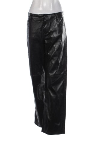 Damskie spodnie Bershka, Rozmiar L, Kolor Czarny, Cena 71,99 zł