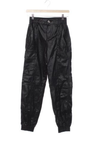 Damskie spodnie Bershka, Rozmiar XXS, Kolor Czarny, Cena 80,38 zł