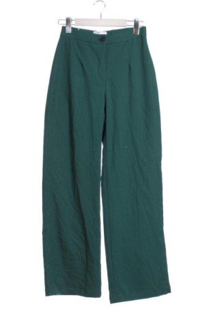 Damenhose Bershka, Größe XS, Farbe Grün, Preis 19,99 €