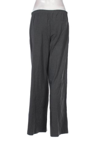 Dámske nohavice Bershka, Veľkosť M, Farba Sivá, Cena  27,95 €