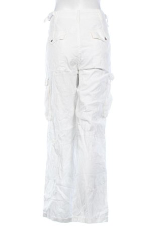 Damskie spodnie Bershka, Rozmiar M, Kolor Biały, Cena 123,99 zł