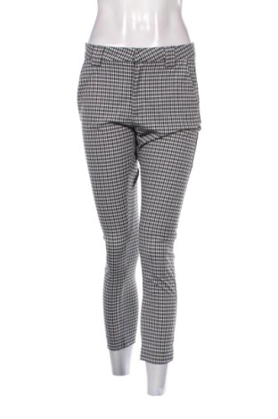 Damenhose Bershka, Größe M, Farbe Mehrfarbig, Preis 15,00 €