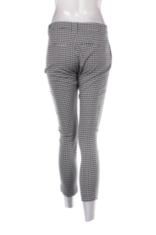 Damenhose Bershka, Größe M, Farbe Mehrfarbig, Preis 15,00 €
