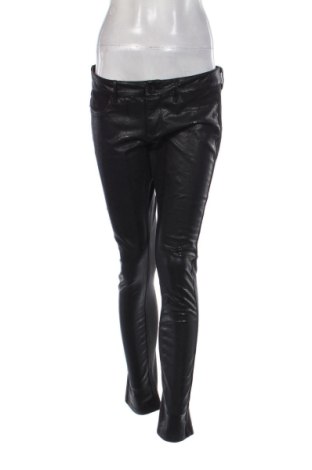 Pantaloni de femei Guess, Mărime L, Culoare Multicolor, Preț 145,99 Lei