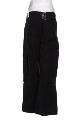 Дамски панталон Levi's, Размер M, Цвят Черен, Цена 73,11 €