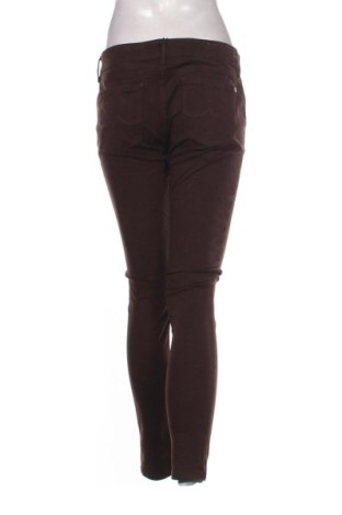 Дамски панталон Pepe Jeans, Размер L, Цвят Кафяв, Цена 73,11 €
