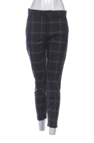Damenhose Pull&Bear, Größe M, Farbe Mehrfarbig, Preis 19,99 €