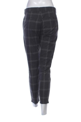 Damenhose Pull&Bear, Größe M, Farbe Mehrfarbig, Preis 19,99 €