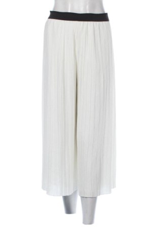 Damenhose Stradivarius, Größe S, Farbe Weiß, Preis 19,99 €