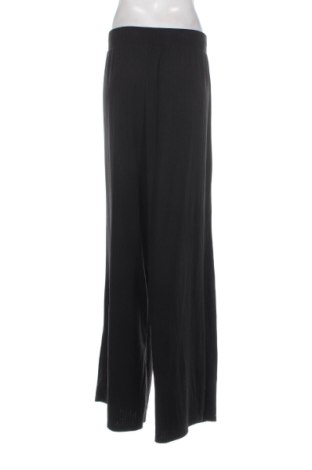 Дамски панталон Urban Classics, Размер XXL, Цвят Черен, Цена 17,00 €