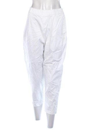 Női nadrág Wendy Trendy, Méret S, Szín Fehér, Ár 7 799 Ft