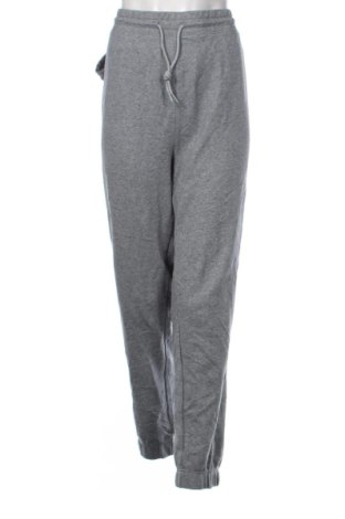 Pantaloni trening de femei Decathlon, Mărime XXL, Culoare Gri, Preț 91,99 Lei