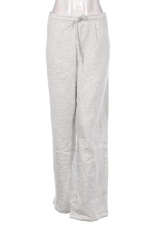 Дамско спортно долнище Gina Tricot, Размер XL, Цвят Сив, Цена 24,03 €