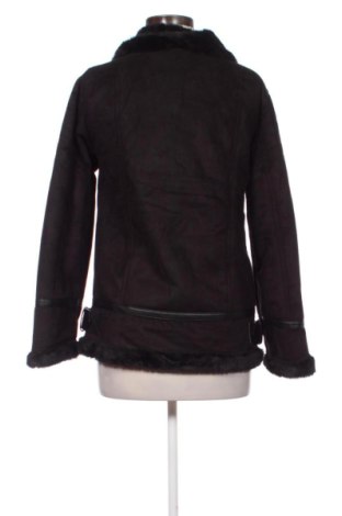 Geacă de femei Pull&Bear, Mărime S, Culoare Negru, Preț 294,99 Lei