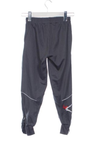 Pantaloni de trening, pentru copii Legea, Mărime 7-8y/ 128-134 cm, Culoare Gri, Preț 71,99 Lei