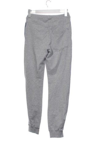 Детско спортно долнище Name It, Размер 9-10y/ 140-146 см, Цвят Сив, Цена 13,29 €