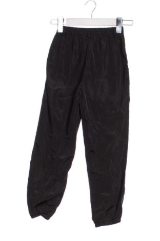 Детско спортно долнище SHEIN, Размер 6-7y/ 122-128 см, Цвят Черен, Цена 6,13 €