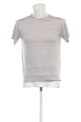 Tricou de bărbați Nike, Mărime S, Culoare Gri, Preț 85,99 Lei