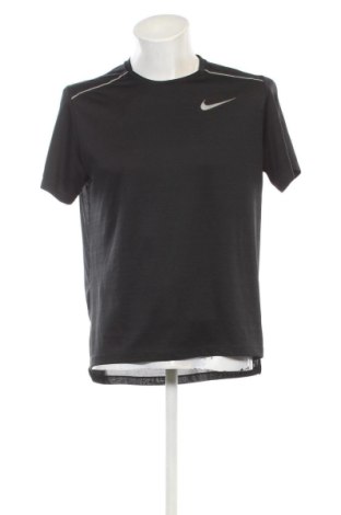 Tricou de bărbați Nike, Mărime L, Culoare Negru, Preț 85,99 Lei