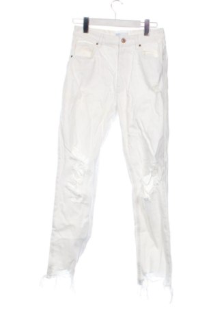 Мъжки дънки Bershka, Размер XS, Цвят Бял, Цена 15,84 €