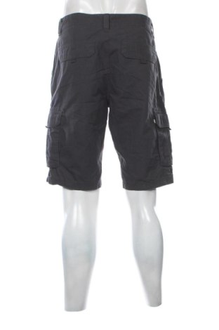 Pantaloni scurți de bărbați John Devin, Mărime L, Culoare Gri, Preț 145,99 Lei