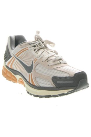 Férfi cipők
 Nike, Méret 44, Szín Sokszínű, Ár 51 919 Ft