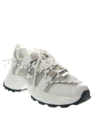Férfi cipők
 Steve Madden, Méret 41, Szín Sokszínű, Ár 39 549 Ft