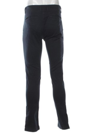 Herrenhose NN07, Größe M, Farbe Blau, Preis 33,00 €