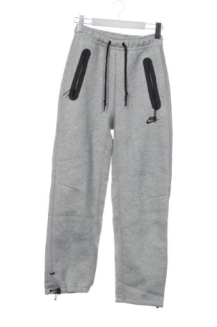 Pantaloni trening de bărbați Nike, Mărime XS, Culoare Multicolor, Preț 342,99 Lei
