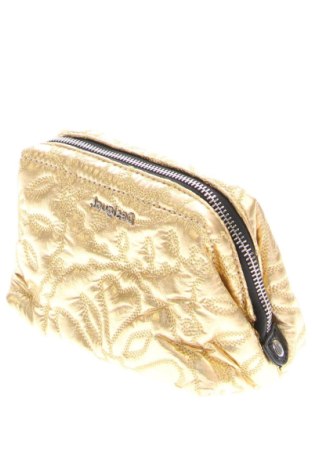 Несесер Desigual, Цвят Многоцветен, Цена 51,12 €, #136346732