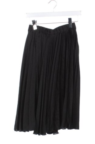 Пола Gina Tricot, Размер XXS, Цвят Черен, Цена 32,21 €