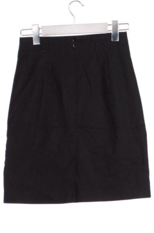 Пола H&M, Размер XS, Цвят Черен, Цена 10,22 €