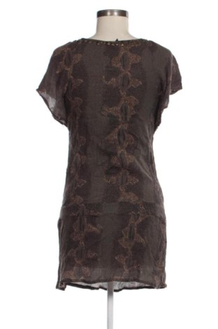 Рокля Bershka, Размер M, Цвят Многоцветен, Цена 19,95 €