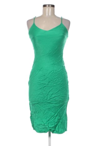 Рокля Bershka, Размер XS, Цвят Зелен, Цена 20,45 €