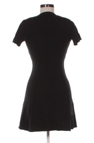 Sukienka Bershka, Rozmiar M, Kolor Czarny, Cena 104,99 zł
