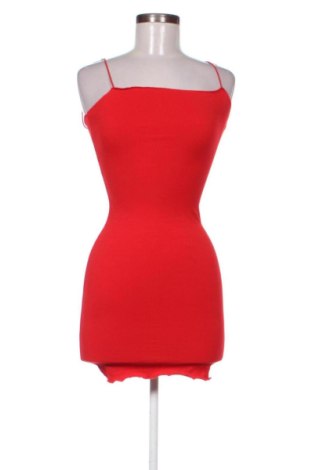 Sukienka Bershka, Rozmiar XS, Kolor Czerwony, Cena 107,17 zł