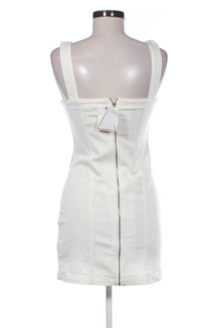 Rochie Boohoo, Mărime S, Culoare Alb, Preț 104,00 Lei