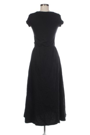Kleid Converse, Größe XS, Farbe Schwarz, Preis 54,99 €