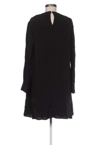 Рокля Esprit, Размер M, Цвят Черен, Цена 56,24 €