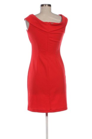 Рокля Guess, Размер M, Цвят Червен, Цена 49,59 €