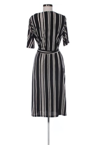 Rochie H&M, Mărime M, Culoare Multicolor, Preț 123,99 Lei