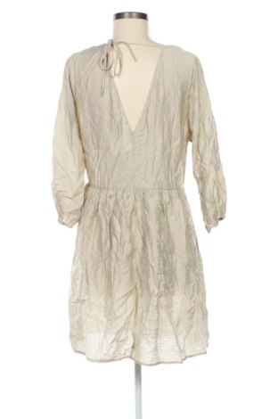 Kleid H&M, Größe M, Farbe Ecru, Preis 25,99 €