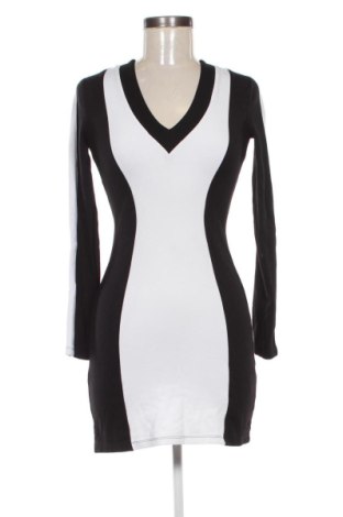 Рокля H&M Divided, Размер S, Цвят Многоцветен, Цена 16,59 €